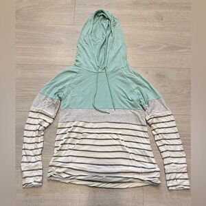 Market & Spruce Hooded Tee